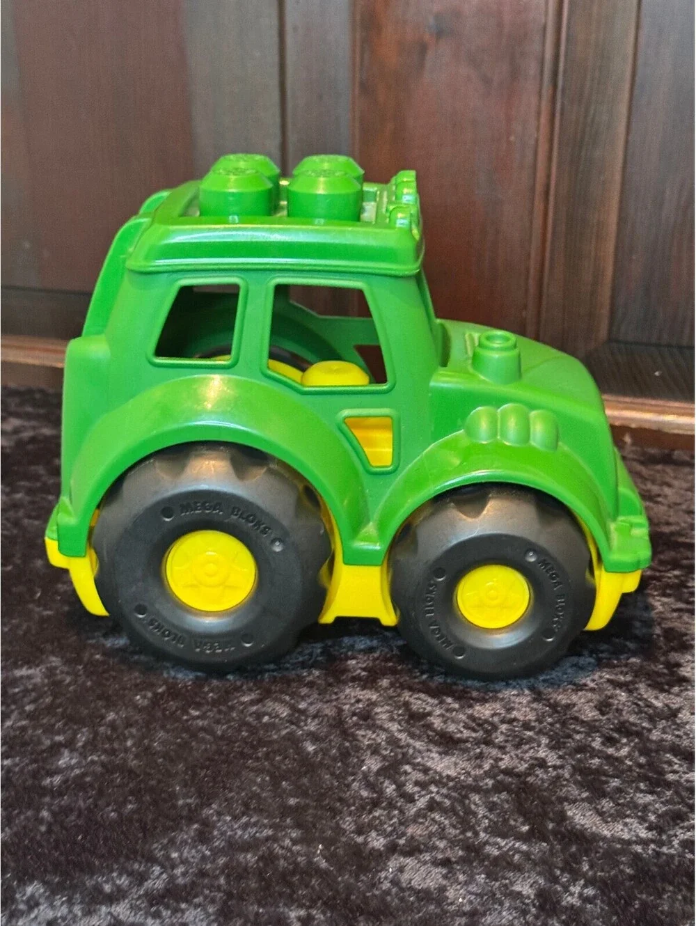 Mega Bloks Green and Yellow John Deere Tractor Toy